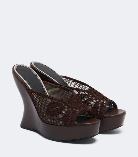 Mules con cuña de croché - Magda Butrym - Modalova