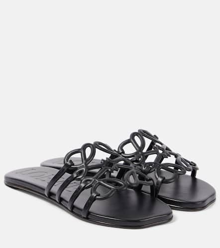 Loewe Petal Anagram leather slides - Loewe - Modalova