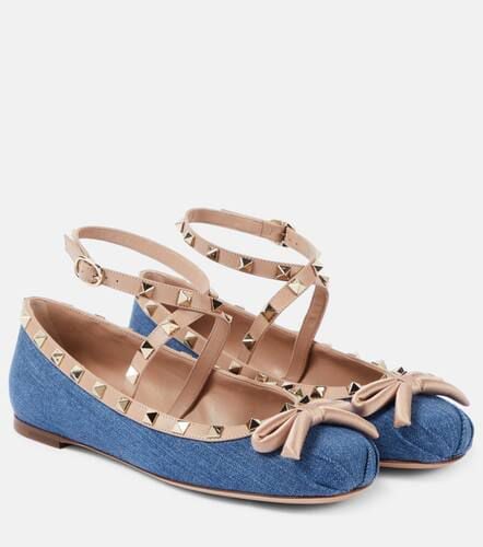 Rockstud leather-trimmed denim ballet flats - Valentino Garavani - Modalova