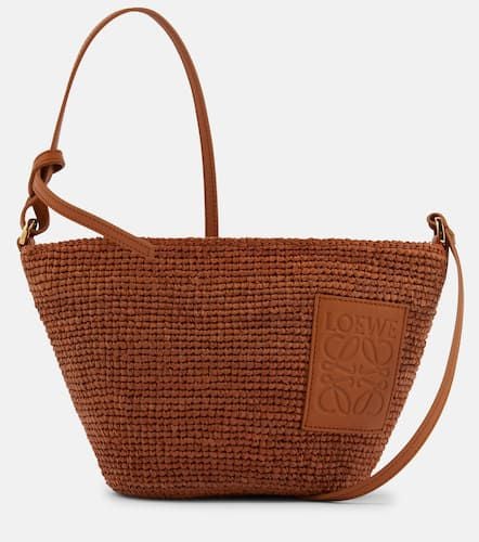 Loewe Slit Small raffia basket bag - Loewe - Modalova