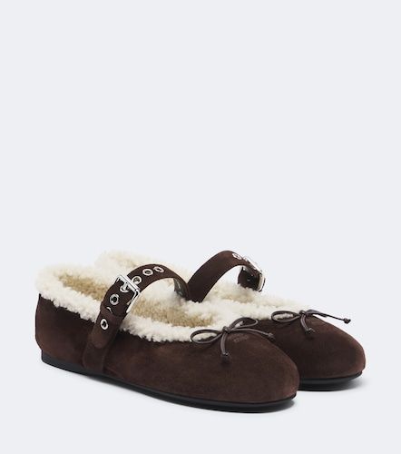 Shearling-lined suede ballet flats - Miu Miu - Modalova