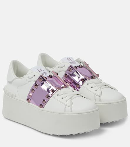 Rockstud Untitled leather platform sneakers - Valentino Garavani - Modalova