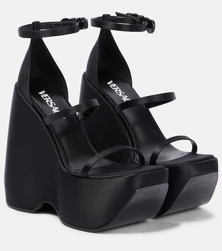 Triplatform satin platform sandals - Versace - Modalova