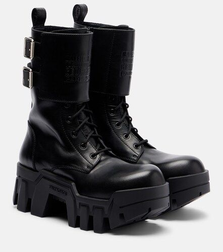 Bulldozer 25 leather platform combat boots - Balenciaga - Modalova