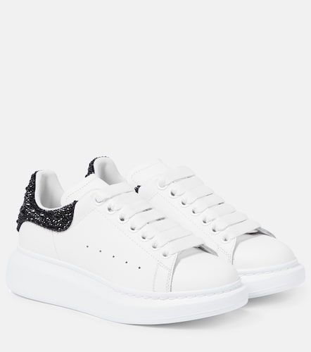 Zapatillas Oversized de piel adornadas - McQueen - Modalova