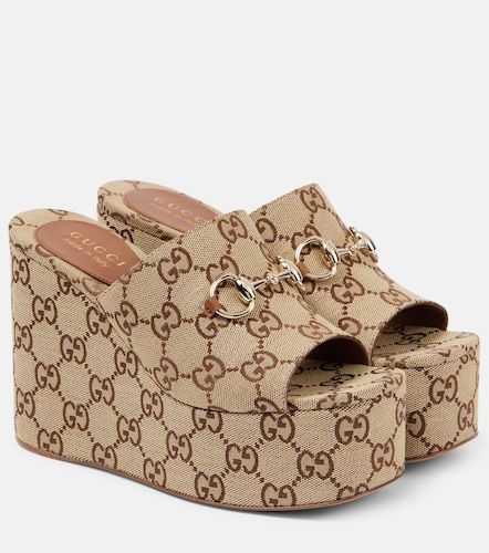 Mules con cuña de lona GG con Horsebit - Gucci - Modalova