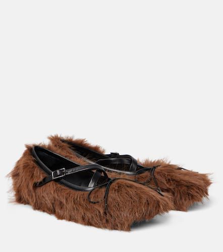 Criss Cross faux fur ballet flats - Simone Rocha - Modalova