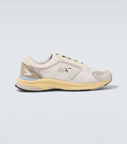 One Remastered sneakers - Athletics Footwear - Modalova