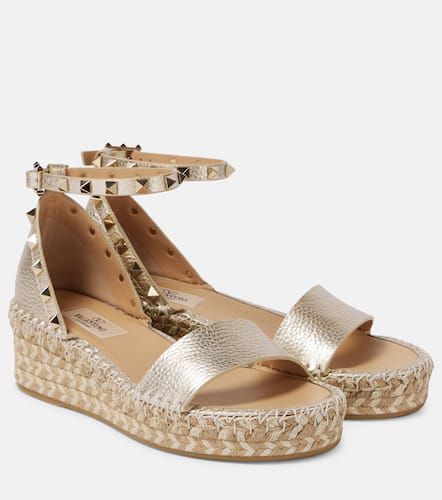 Sandalias Rockstud de piel metalizada - Valentino Garavani - Modalova