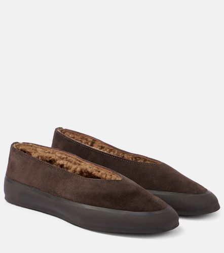 Apres Ski shearling-lined suede ballet flats - Le Monde Beryl - Modalova