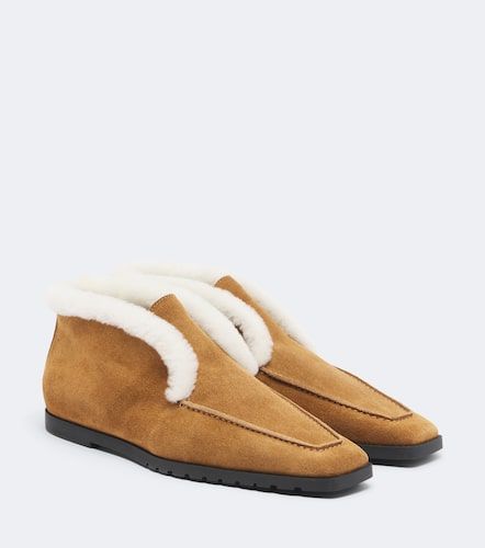 Shearling-lined suede ankle boots - Toteme - Modalova
