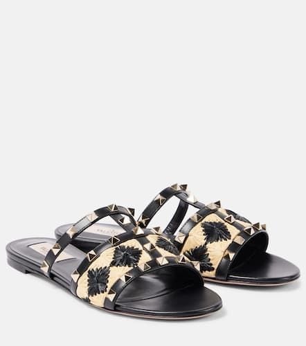 Rockstud raffia-trimmed leather sandals - Valentino Garavani - Modalova