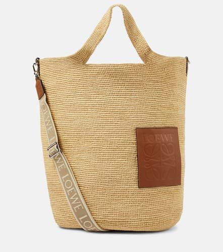 Slit Large leather-trimmed raffia tote bag - Loewe - Modalova