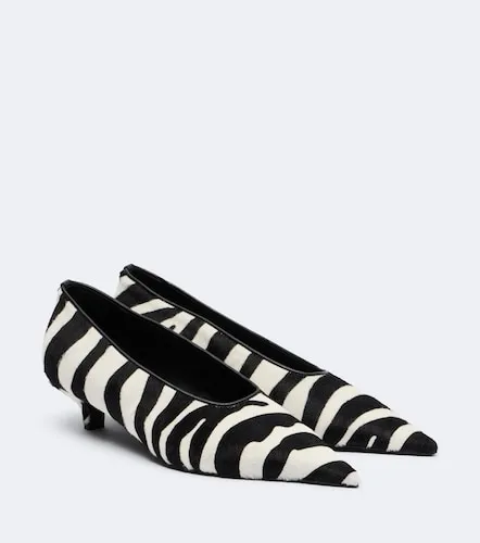 Toteme Zebra-print calf hair pumps - Toteme - Modalova