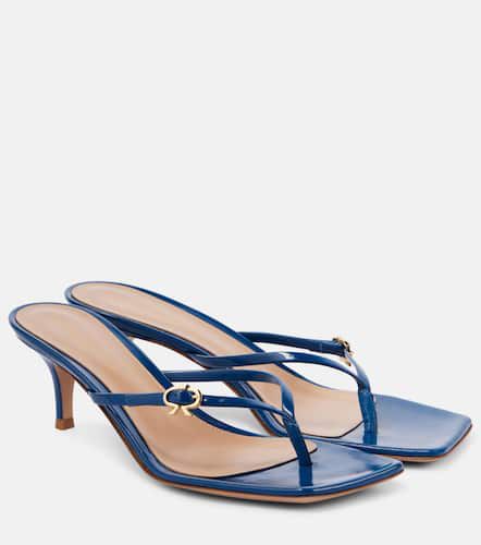 Ribbon patent leather thong sandals - Gianvito Rossi - Modalova