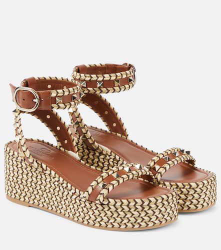 Plateausandalen Rockstud mit Leder - Valentino Garavani - Modalova