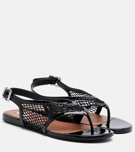 Leather-trimmed fishnet thong sandals - Alaia - Modalova