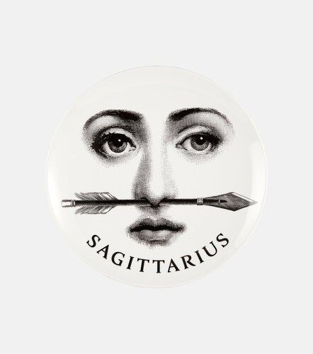 Piatto da parete Tema e Variazioni N.356 Sagittarius - Fornasetti - Modalova