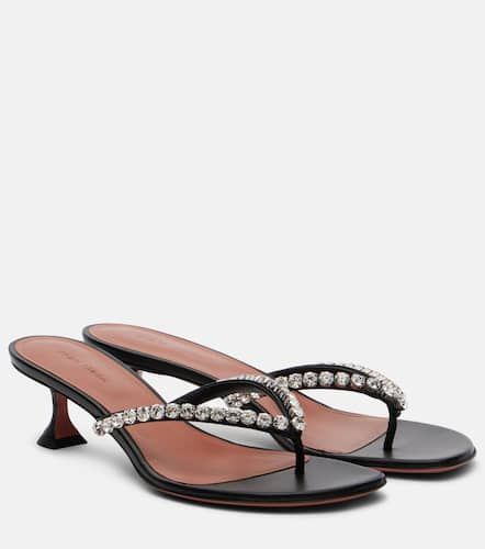 Gigi 45 embellished leather thong sandals - Amina Muaddi - Modalova
