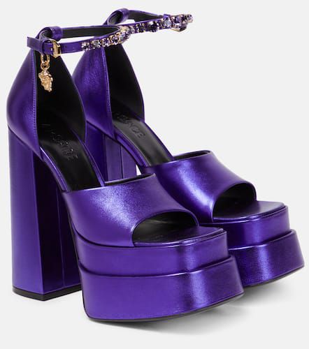 Medusa Aevitas leather platform sandals - Versace - Modalova