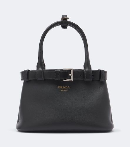 Henkeltasche Buckle Small aus Leder - Prada - Modalova