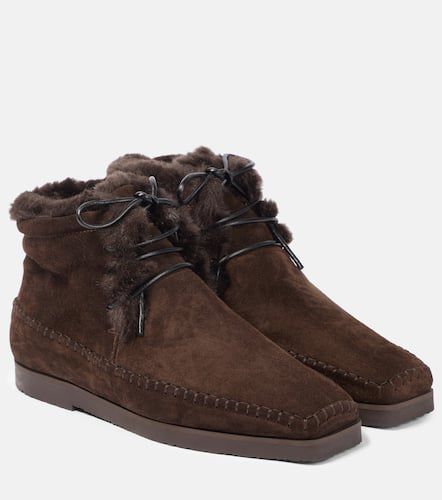 Suede and faux shearling ankle boots - Toteme - Modalova