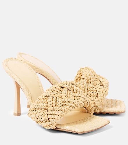 Bottega Veneta Padded raffia mules - Bottega Veneta - Modalova