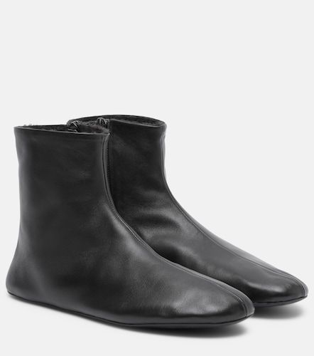 Stella shearling-lined leather ankle boots - The Row - Modalova
