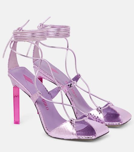 Sandalen Adele aus Metallic-Leder - The Attico - Modalova