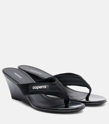 Sandali infradito con zeppa e logo - Coperni - Modalova