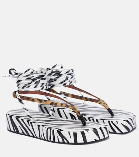 Jamie printed satin sandals - Amina Muaddi - Modalova