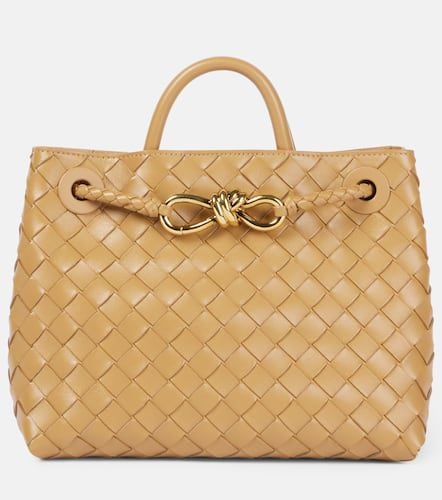 Andiamo Small Intrecciato leather tote bag - Bottega Veneta - Modalova