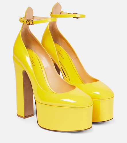 Tan-Go 155 patent leather platform pumps - Valentino Garavani - Modalova