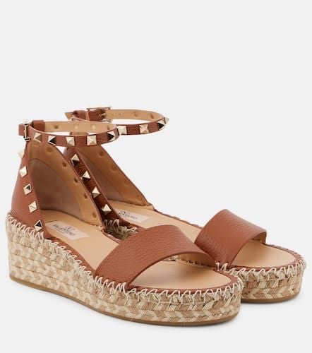 Rockstud 55 leather espadrille wedges - Valentino Garavani - Modalova