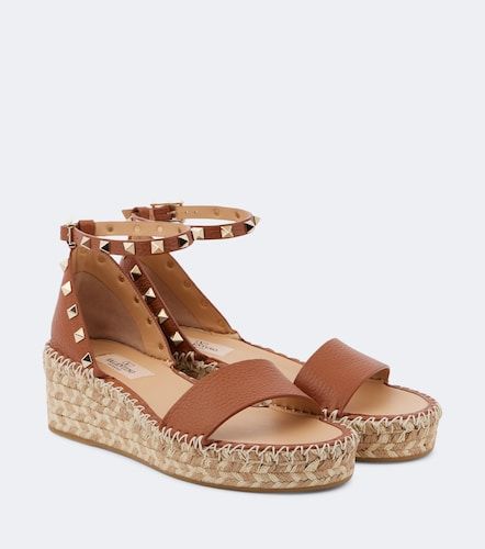 Rockstud 55 leather espadrille wedges - Valentino Garavani - Modalova