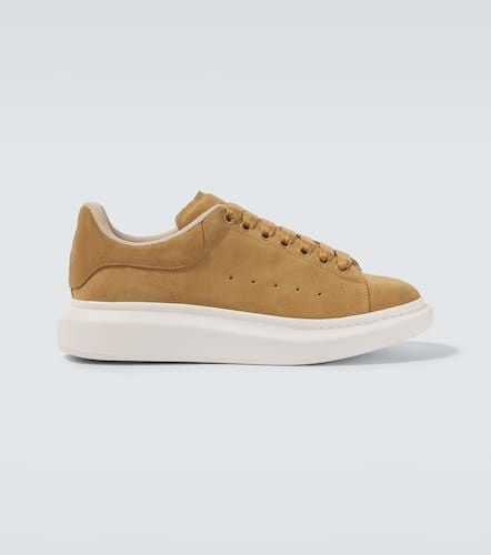 Oversized suede sneakers - Alexander McQueen - Modalova