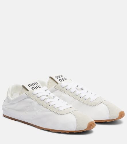 Plume suede-trimmed sneakers - Miu Miu - Modalova
