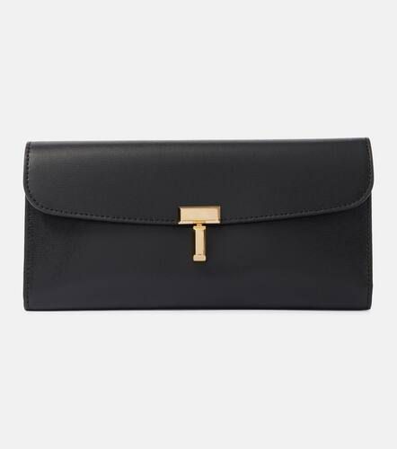 Toteme T-Lock leather wallet - Toteme - Modalova