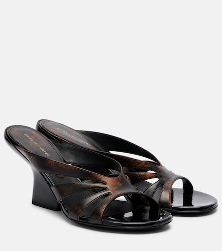 Distressed leather mules - Dries Van Noten - Modalova