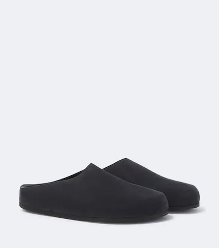 Wearing leather mules - Studio Nicholson - Modalova