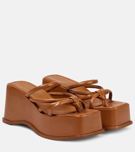 Alambra wedge platform leather sandals - Souliers Martinez - Modalova