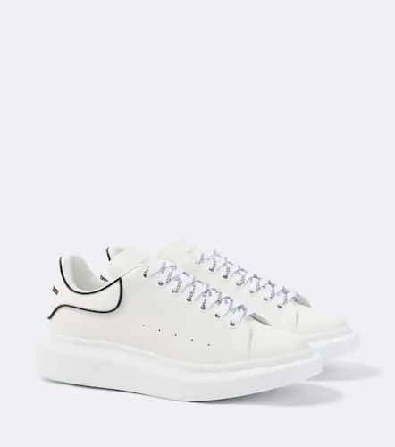 Zapatillas Oversized de piel - McQueen - Modalova