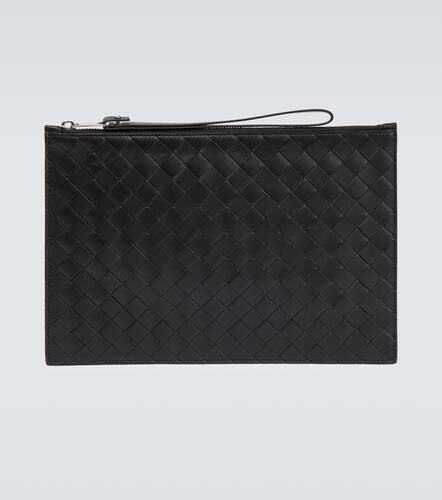 Intrecciato Large leather pouch - Bottega Veneta - Modalova