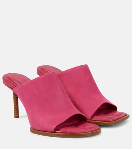 Les Mules Rond CarrÃ© asymmetrical suede mules - Jacquemus - Modalova