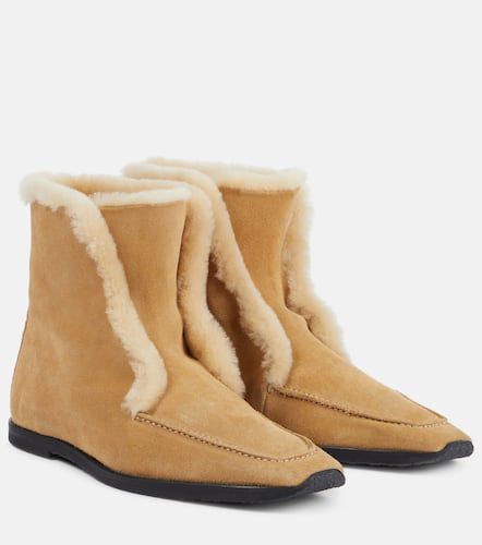 Shearling-lined suede ankle boots - Toteme - Modalova