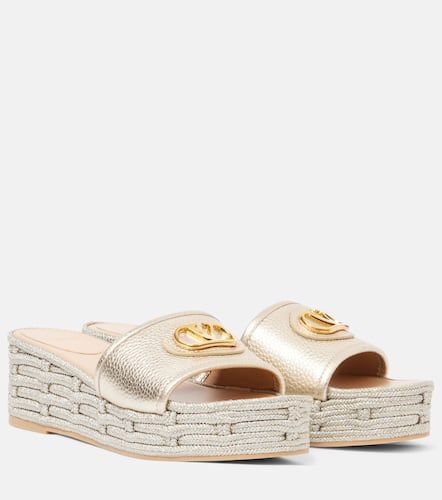 VLogo metallic leather platform slides - Valentino Garavani - Modalova