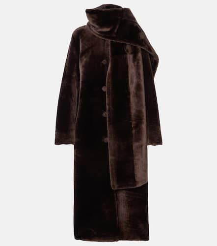 Daphne shearling scarf coat - Nour Hammour - Modalova