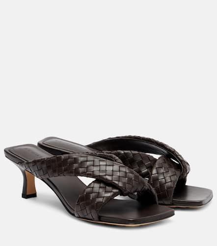 Mules Riva 50 in pelle Intrecciato - Bottega Veneta - Modalova