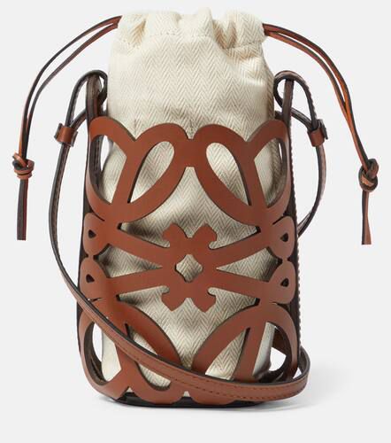 Bucket-Bag Anagram aus Canvas und Leder - Loewe - Modalova