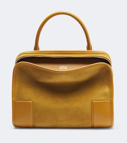 Amazona 180 Medium suede top-handle bag - Loewe - Modalova